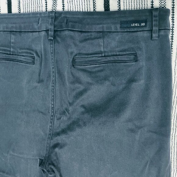 Navy soft zipper Level 99 pants, very comfortable, size 32 - Picture 5 of 7
